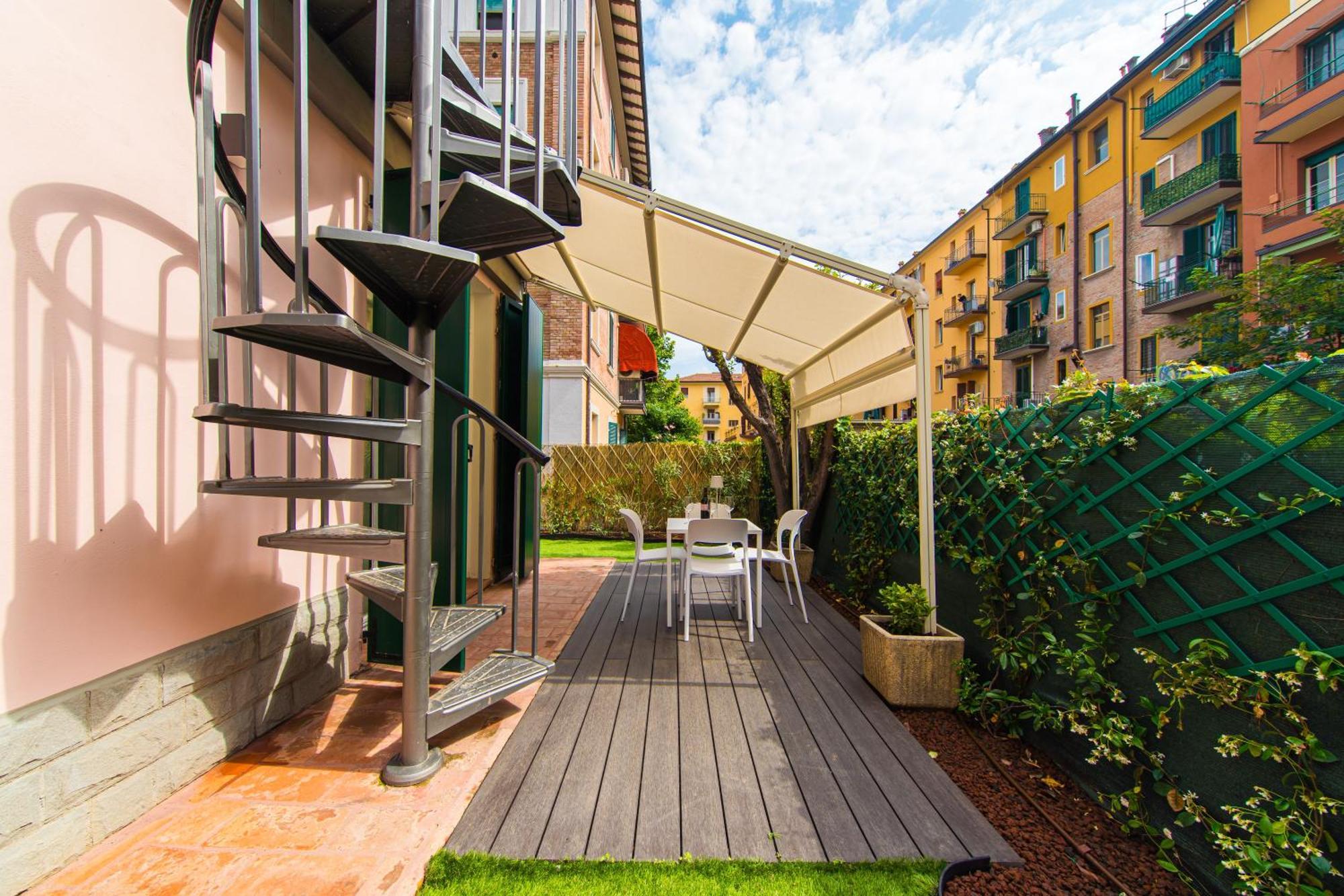 Urban Cottage Free Parking - Private Garden — Photos 3
